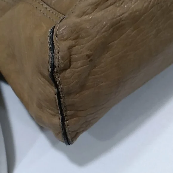 Milly tan leather shoulder bag - Picture 12 of 16